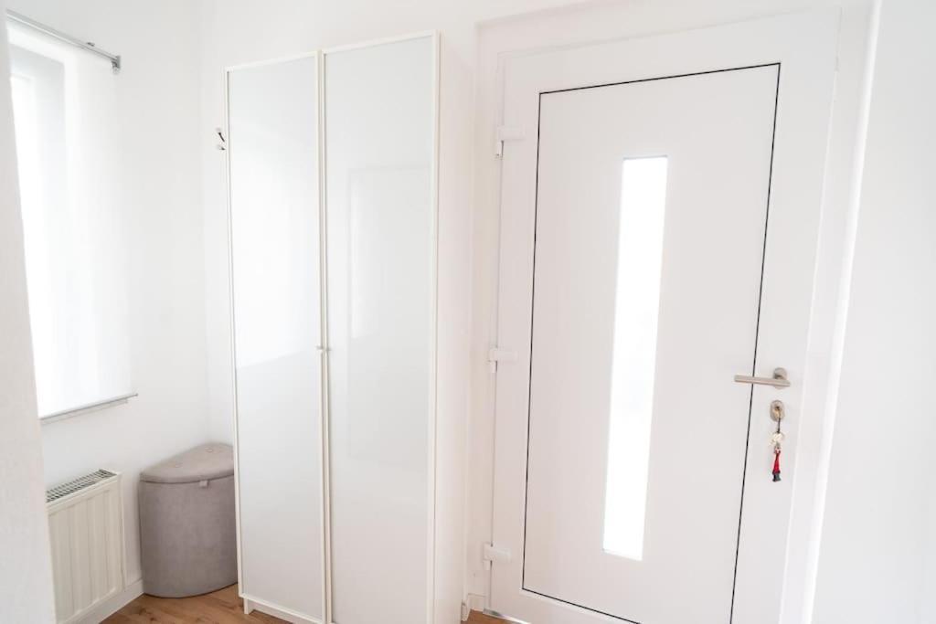 Wohnung Naehe Stadtzentrum Mit Wohnzimmer Und Kueche كوبلنس المظهر الخارجي الصورة
